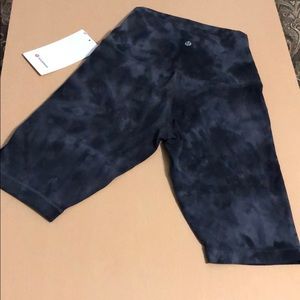 Lululemon Align super high rise shorts 10”